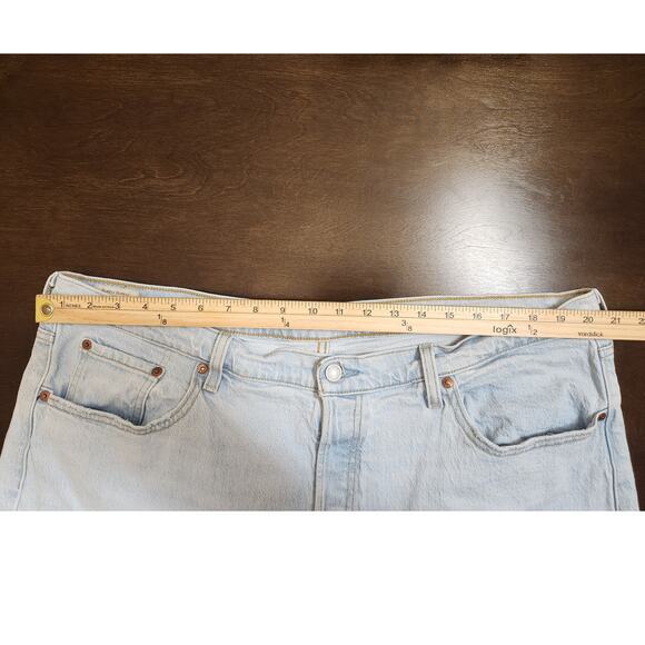 Levi's Women's Light Wash Button Fly Distressed Ribcage Straight Ankle Jeans 20W - Picture 7 of 9